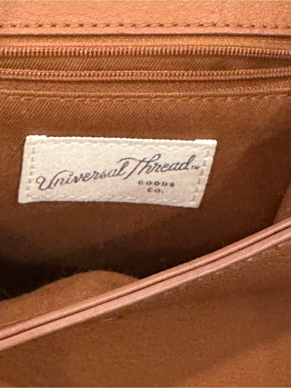 Universal Thread Tan Crossbody Bag with Adjustable Strap - Picture 4 of 4